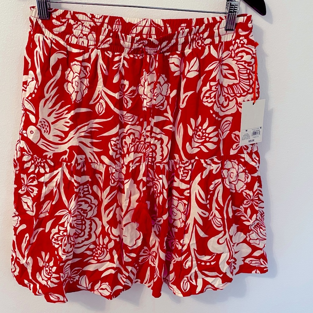 Size m Hawaii print skirt from target new with tags retails $30